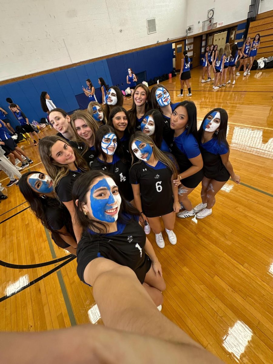 Girls Volleyball players