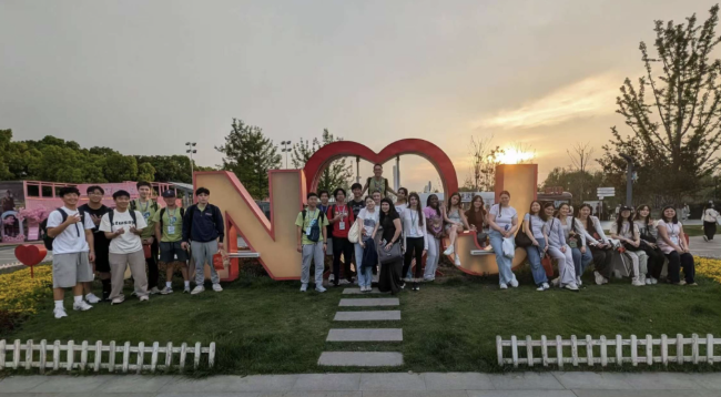 Students pose for a group photo in Nanjing.
