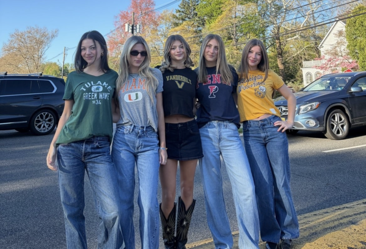 Seniors on commitment day